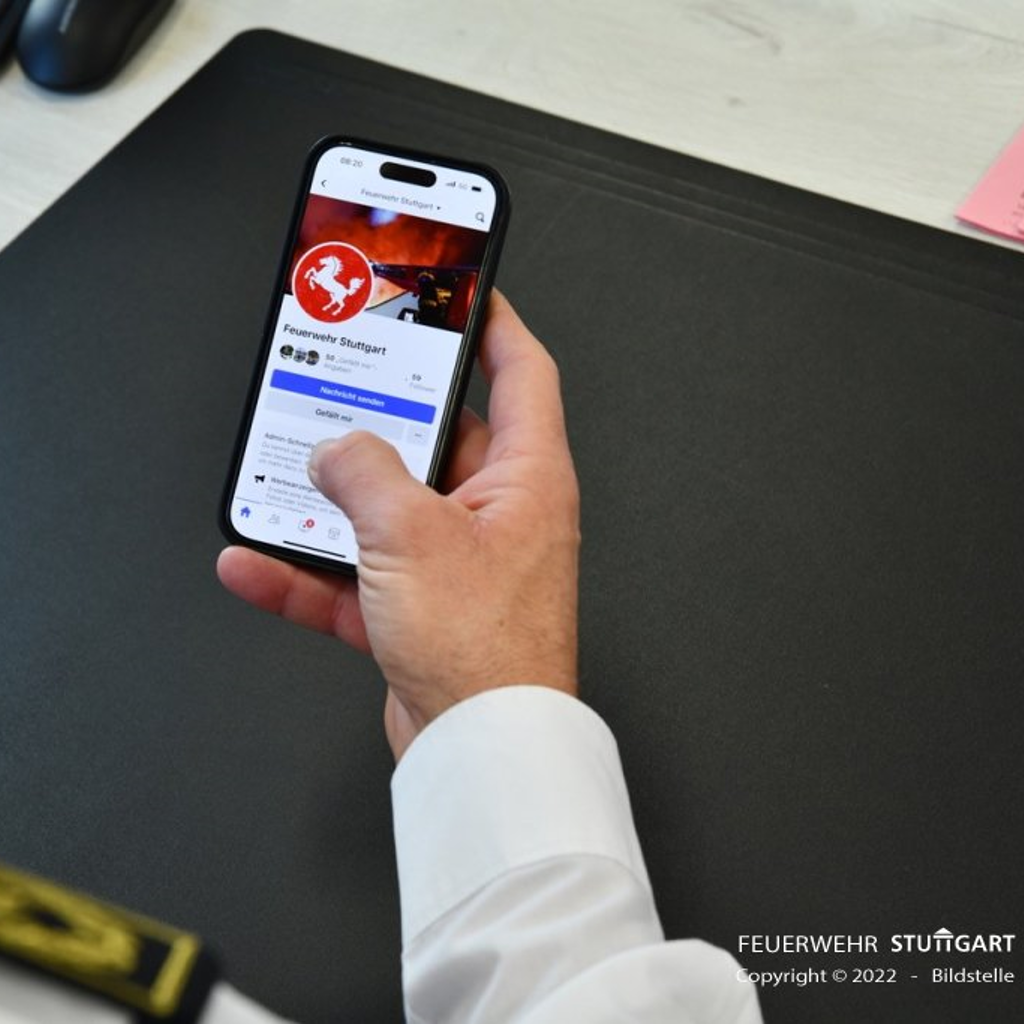 Einsatzfoto Die Feuerwehr Stuttgart ist seit Donnerstag, 9. Februar auf fünf Social-Media-Kanälen aktiv...